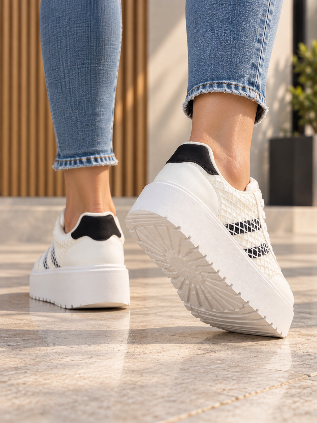Zapatillas De Mujer Blancas Con Plataforma y Malla