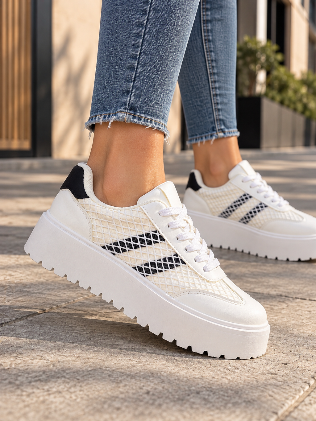 Zapatillas De Mujer Blancas Con Plataforma y Malla